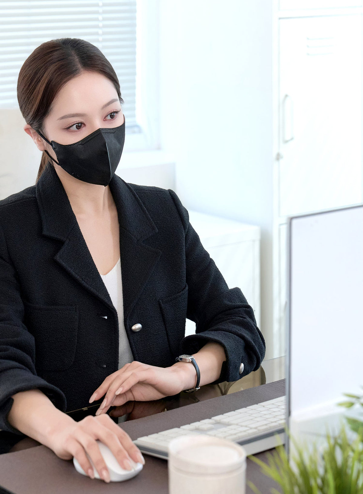 KF94 Contour Light Mask (10pcs)