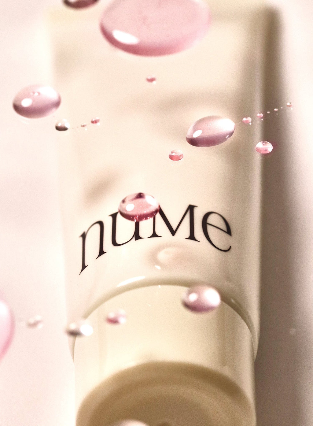 Super Natural Slip Suncream (50ml)