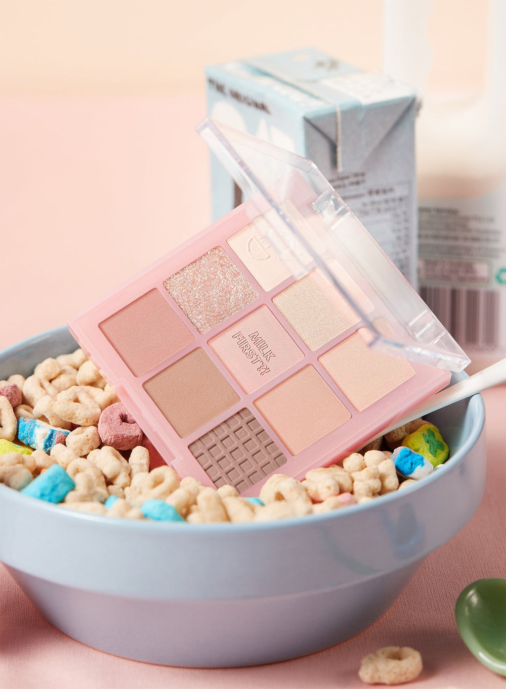 Tone-On Shadow Palette (7.8g)
