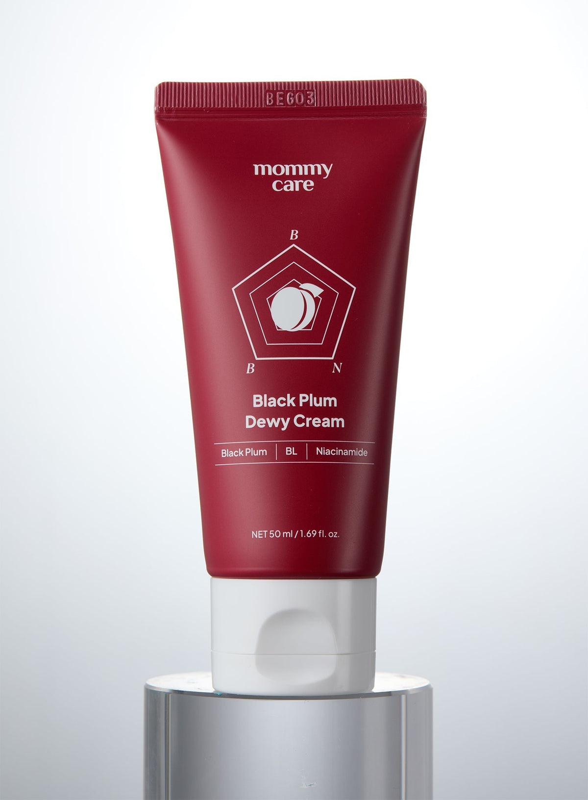 Black Plum Dewy Cream (50ml)